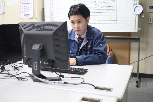 横浜支店技術部勤務