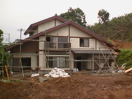 実大建物を使った沈下実験の様子（第2回実験）